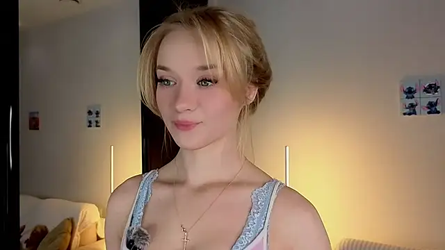 Emma Frosty online show from July 27, 2026, 11:01 pm