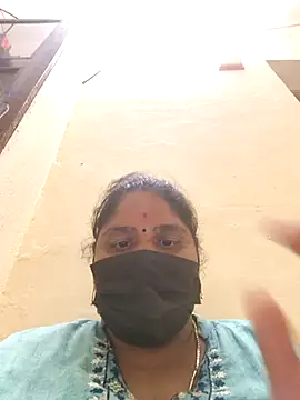 Snapshot of Villageanuty chatting on September 9, 2025, 9:20 am Villageanuty online show from September 9, 2025, 9:20 am