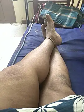 Snapshot of Villageanuty chatting on November 15, 2025, 5:09 pm Villageanuty online show from November 15, 2025, 5:09 pm