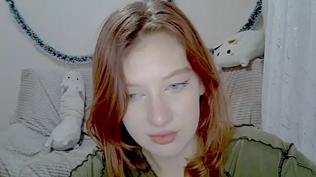 Lily Ember online show from December 15, 2025, 6:23 pm