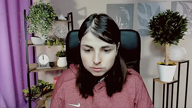 MartaEdams online show from March 9, 2026, 5:55 am