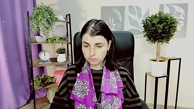 MartaEdams online show from March 24, 2026, 6:29 am