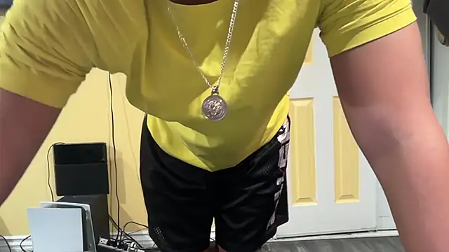 kSwisssxxx online show from November 13, 2025, 3:05 am