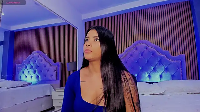 Snapshot of SelenaStonne chatting on September 16, 2025, 8:32 pm SelenaStonne online show from September 16, 2025, 8:32 pm