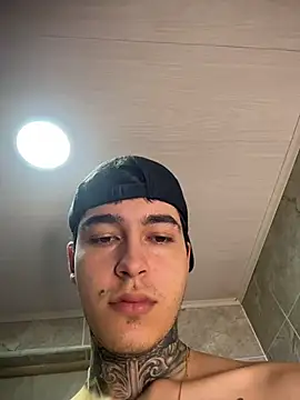 Snapshot of samm4044 chatting on February 17, 2026, 6:47 pm samm4044 online show from February 17, 2026, 6:47 pm