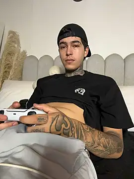 Snapshot of samm4044 chatting on March 4, 2026, 6:14 pm samm4044 online show from March 4, 2026, 6:14 pm