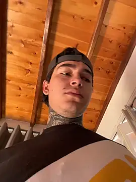 Snapshot of samm4044 chatting on March 13, 2026, 6:58 pm samm4044 online show from March 13, 2026, 6:58 pm