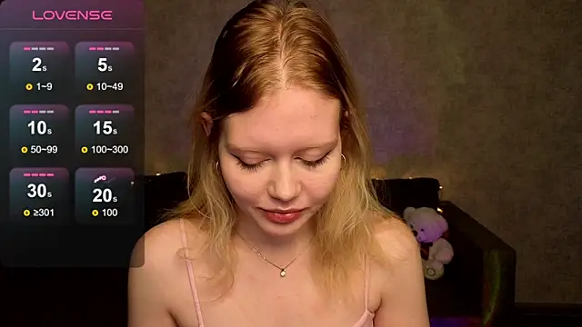 Snapshot of Wendy_228 chatting on October 13, 2025, 1:16 am Wendy 228 online show from October 13, 2025, 1:16 am