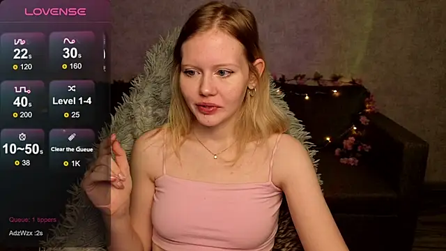 Snapshot of Wendy_228 chatting on October 26, 2025, 1:11 am Wendy 228 online show from October 26, 2025, 1:11 am