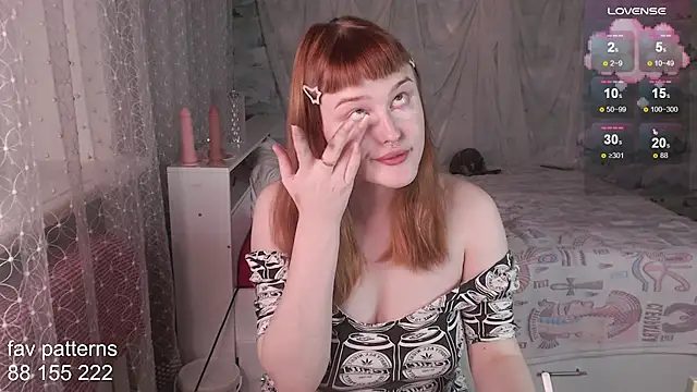 Snapshot of blissful_muse2 chatting on October 8, 2025, 6:27 pm blissful muse2 online show from October 8, 2025, 6:27 pm