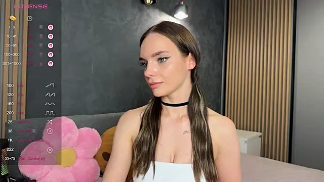 Snapshot of litlle_angelll chatting on May 31, 2026, 6:09 pm litlle angelll online show from May 31, 2026, 6:09 pm