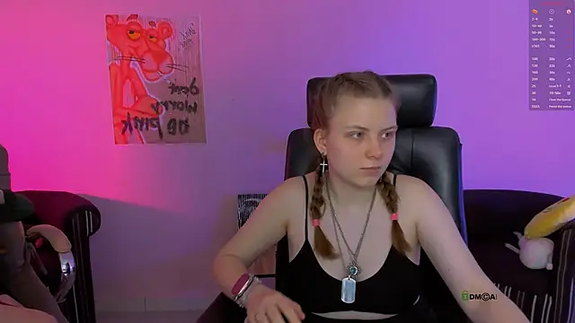 Snapshot of foxy_tease_ chatting on November 21, 2025, 2:54 am foxy tease online show from November 21, 2025, 2:54 am