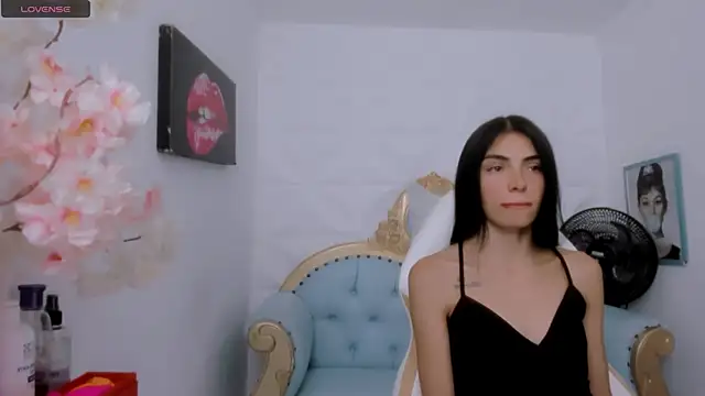 Snapshot of eimy_skinny_ chatting on October 23, 2025, 4:50 pm eimy skinny online show from October 23, 2025, 4:50 pm