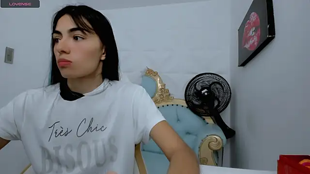 Snapshot of eimy_skinny_ chatting on January 16, 2026, 12:31 pm eimy skinny online show from January 16, 2026, 12:31 pm