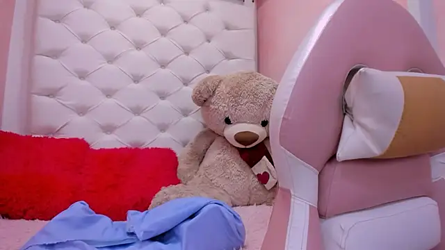 Snapshot of eimy_skinny_ chatting on March 25, 2026, 1:28 pm eimy skinny online show from March 25, 2026, 1:28 pm