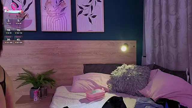 SarahMiler  online show from February 13, 2026, 11:50 am