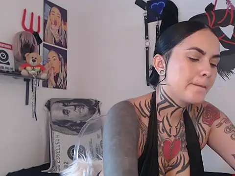 Sofia May online show from February 14, 2026, 12:57 pm