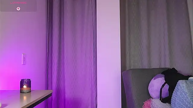 Mia sweet80 online show from June 11, 2026, 4:21 am