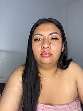 Issa Santana online show from May 26, 2026, 10:28 pm