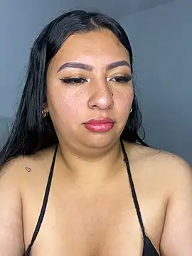 Issa Santana online show from July 19, 2026, 4:44 pm