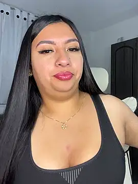 Issa Santana online show from July 30, 2026, 8:30 pm