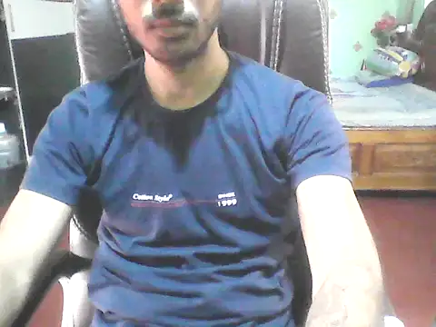 darkbluemoon online show from February 11, 2026, 10:42 am