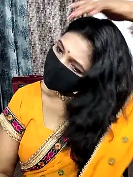 Hotty Sonali online show from May 3, 2026, 1:33 am