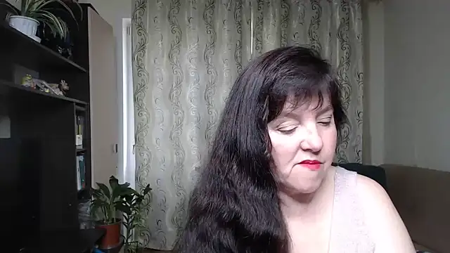 Snapshot of Illusionq chatting on June 7, 2026, 10:30 am Illusionq online show from June 7, 2026, 10:30 am