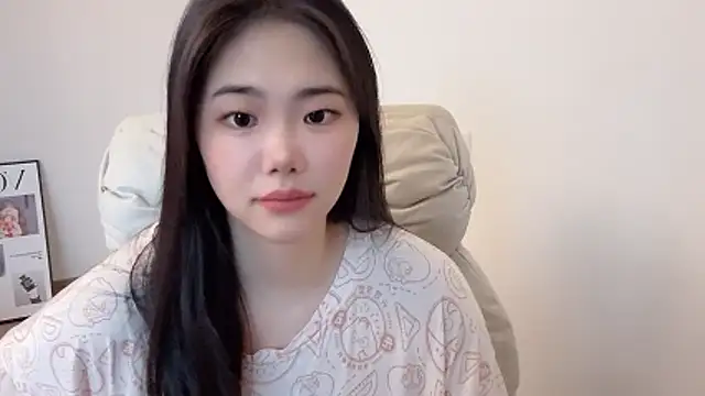 Snapshot of suki-1 chatting on June 15, 2026, 9:00 am suki-1 online show from June 15, 2026, 9:00 am