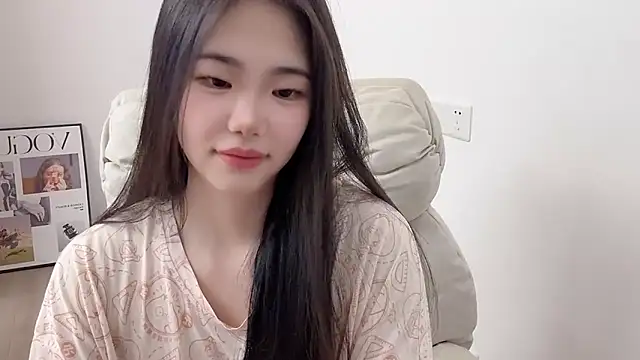 Snapshot of suki-1 chatting on June 18, 2026, 9:14 am suki-1 online show from June 18, 2026, 9:14 am
