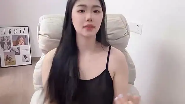 Snapshot of suki-1 chatting on July 2, 2026, 10:10 am suki-1 online show from July 2, 2026, 10:10 am