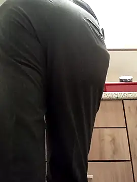 PROMYLOVE online show from February 18, 2026, 5:36 am