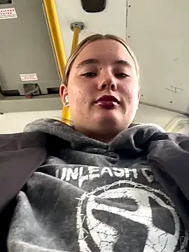 StephanieMur online show from September 15, 2025, 5:29 am