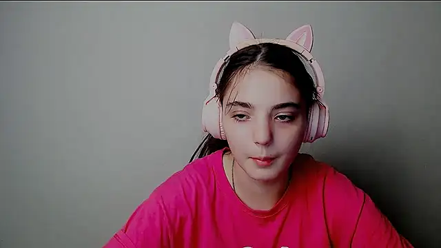 Sun Shine   online show from October 3, 2025, 9:34 pm