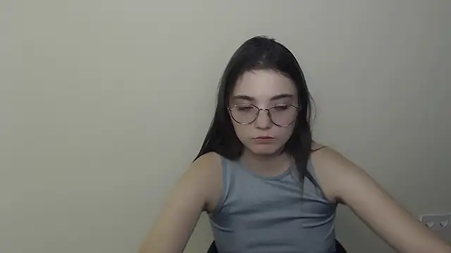 Snapshot of Sun_Shine__ chatting on July 6, 2026, 10:01 pm Sun Shine online show from July 6, 2026, 10:01 pm