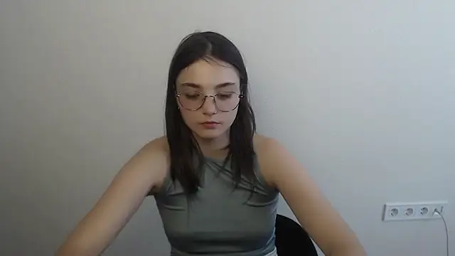 Snapshot of Sun_Shine__ chatting on July 7, 2026, 6:47 am Sun Shine online show from July 7, 2026, 6:47 am