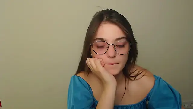Snapshot of Sun_Shine__ chatting on July 17, 2026, 9:19 pm Sun Shine online show from July 17, 2026, 9:19 pm