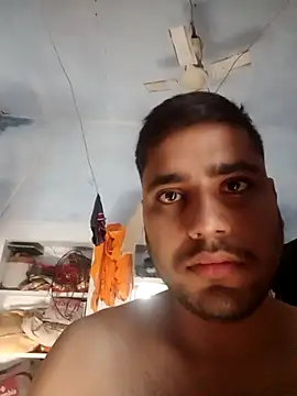 Snapshot of Desirock001 chatting on September 21, 2025, 2:02 am Desirock001 online show from September 21, 2025, 2:02 am