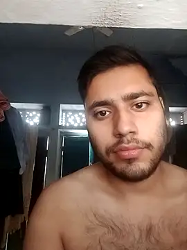 Snapshot of Desirock001 chatting on October 15, 2025, 2:11 am Desirock001 online show from October 15, 2025, 2:11 am