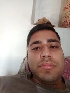 Snapshot of Desirock001 chatting on October 20, 2025, 1:50 am Desirock001 online show from October 20, 2025, 1:50 am