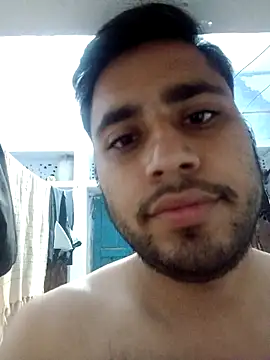 Snapshot of Desirock001 chatting on November 2, 2025, 2:30 pm Desirock001 online show from November 2, 2025, 2:30 pm