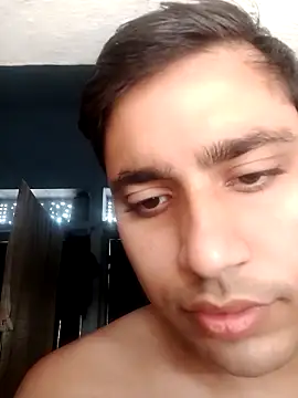 Snapshot of Desirock001 chatting on November 22, 2025, 7:07 am Desirock001 online show from November 22, 2025, 7:07 am