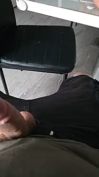 Snapshot of lollipop882 chatting on September 21, 2025, 11:45 am lollipop882 online show from September 21, 2025, 11:45 am