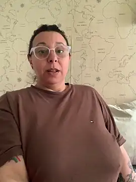 Snapshot of LupeLok chatting on May 31, 2026, 7:26 pm LupeLok online show from May 31, 2026, 7:26 pm
