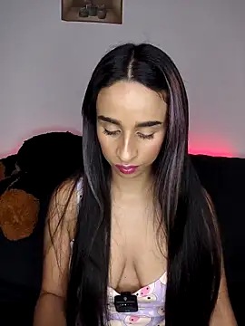 issis22 online show from September 13, 2025, 3:17 am