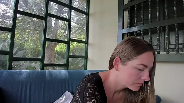 Angiehuston1 online show from October 4, 2025, 2:15 pm