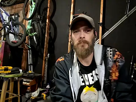 Snapshot of thejuicybacon chatting on October 15, 2025, 6:02 am thejuicybacon online show from October 15, 2025, 6:02 am