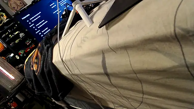 Snapshot of thejuicybacon chatting on November 28, 2025, 11:57 am thejuicybacon online show from November 28, 2025, 11:57 am