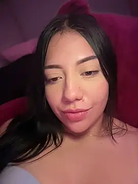 MissCat  online show from May 3, 2026, 10:38 pm