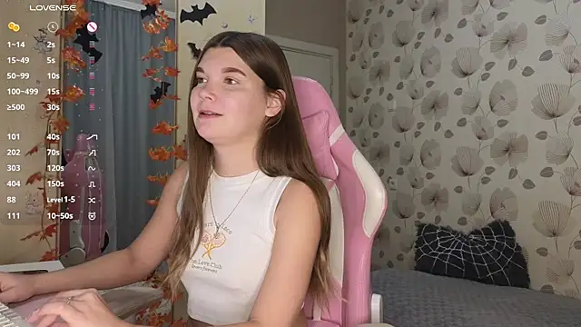  cute ice online show from October 22, 2025, 4:35 am